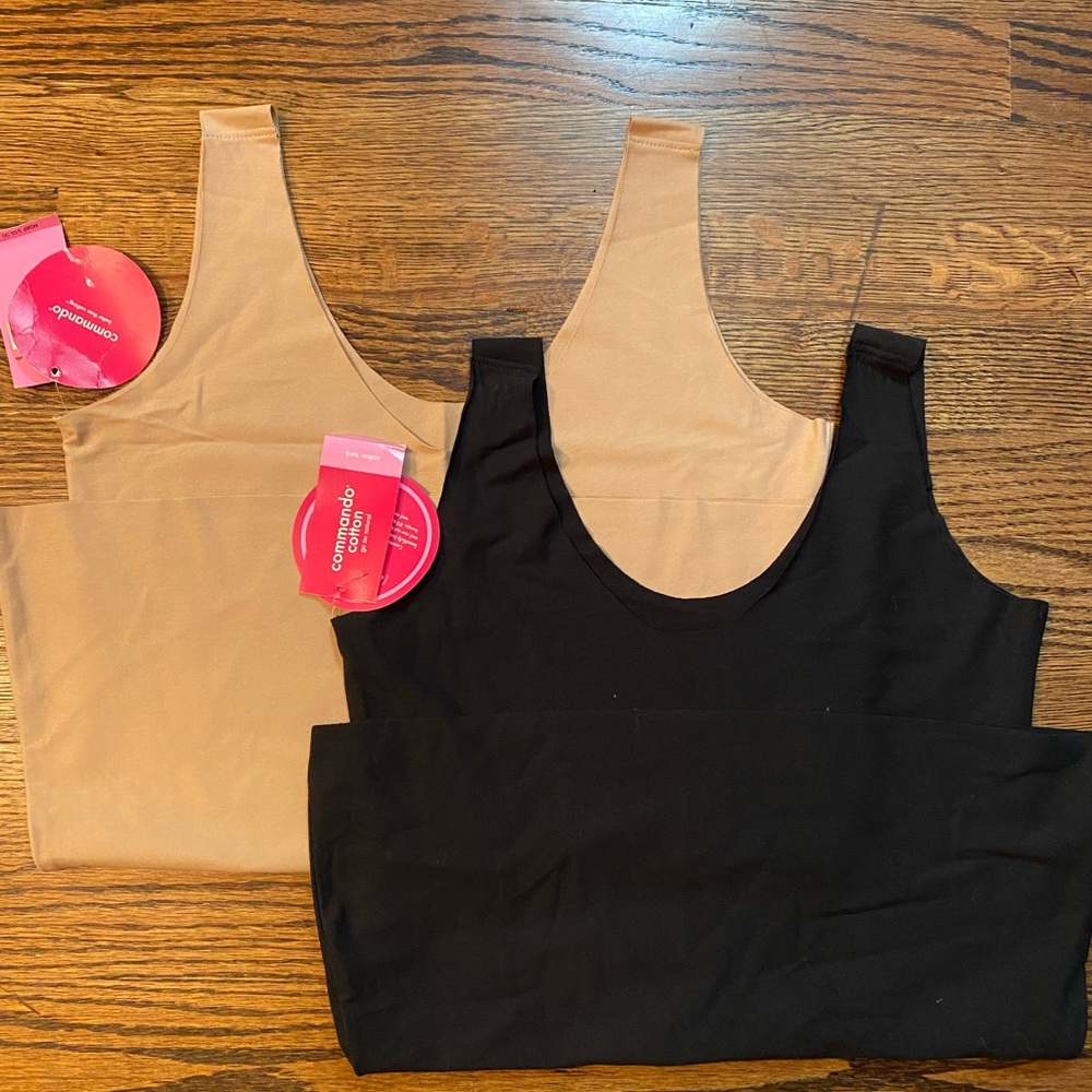 Set of 2 NWT commando cotton tanks, M